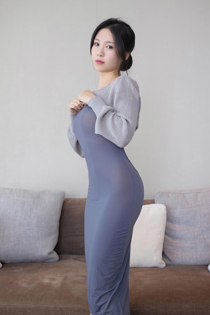 S型身材的包臀裙美女利世137美女肉体摄影套图