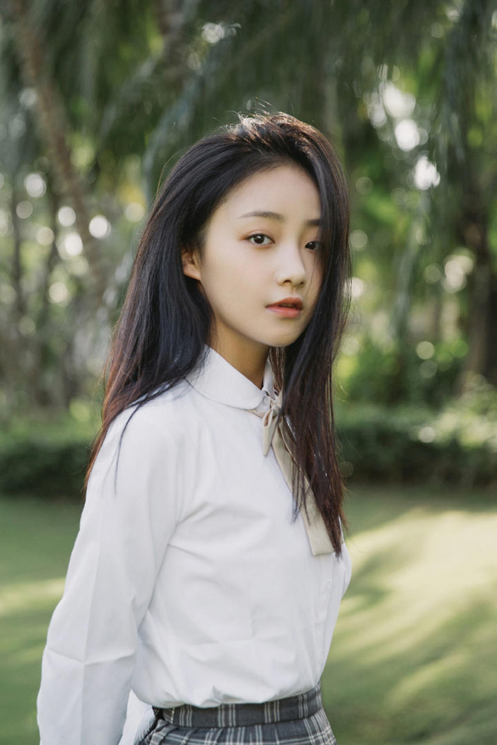 高清美女明星吴佳怡户外人像艺术摄影写真图片