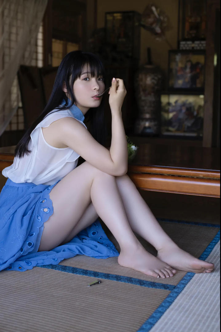 亚洲激情真实自拍日本女优图片