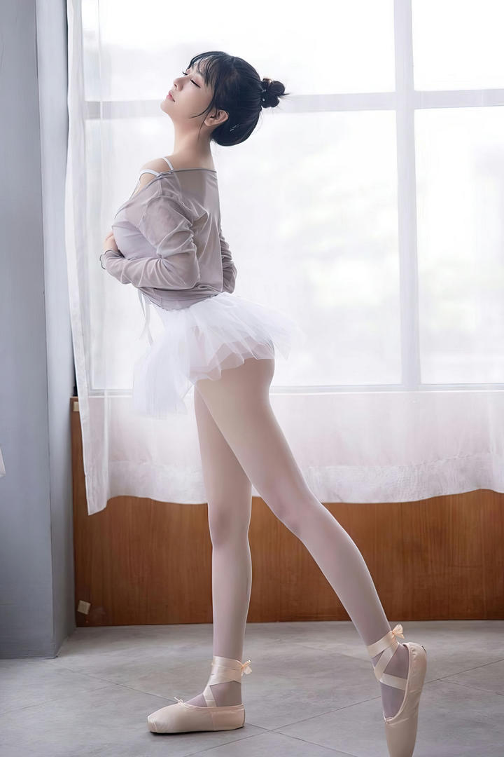 国产精品久久反差清纯少女丝袜诱惑照片