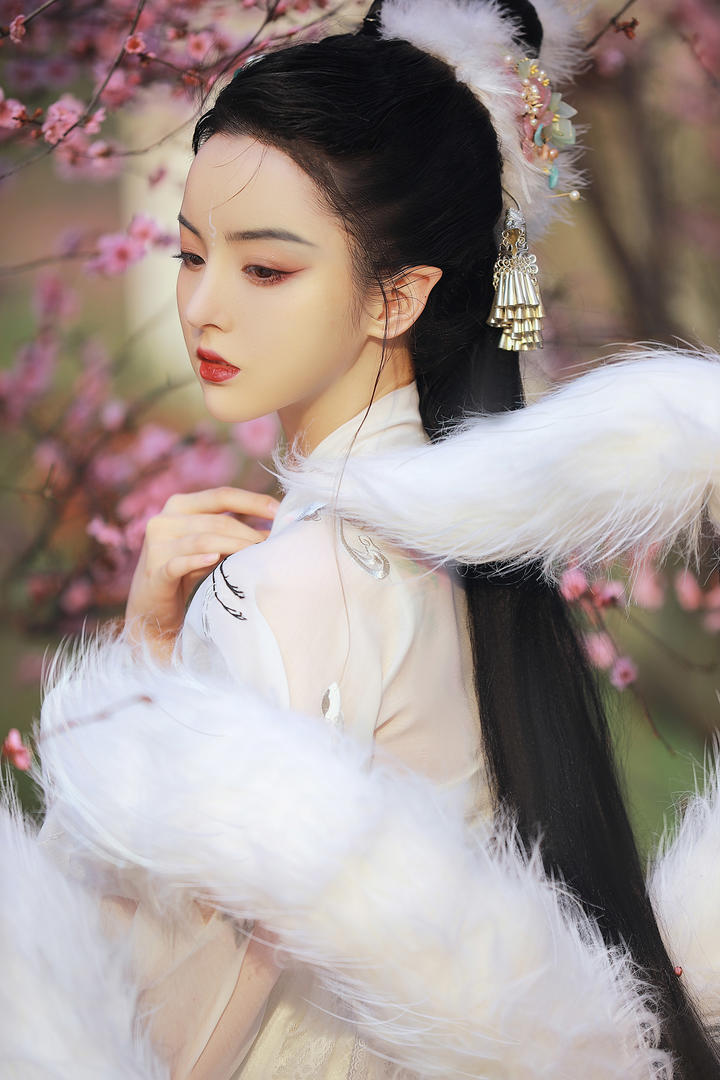 桃花族极品古装美女人体艺术摄影图片