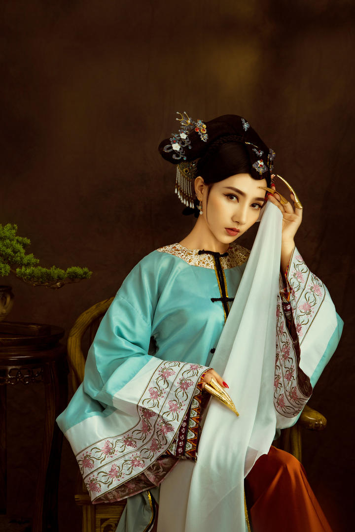 清朝旗袍古风美女图片写真集